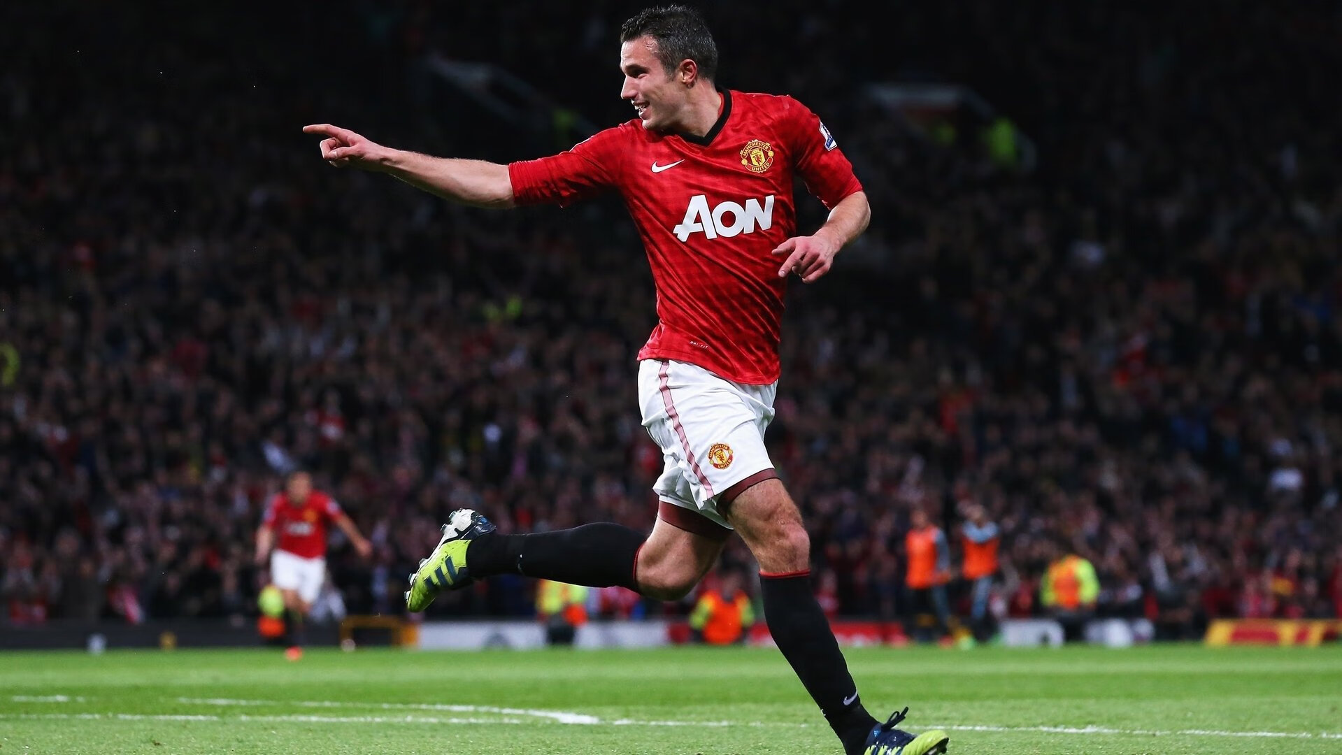 红色风暴，当法拉利碾压红牛，塞恩斯点燃F1赛场的孤勇时刻